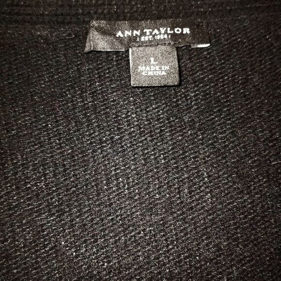 Ann Taylor L BlackWoolModalBlend 3/4 SleeveV-neckKnittedButtonUp Women'sCardigan - Picture 4 of 5